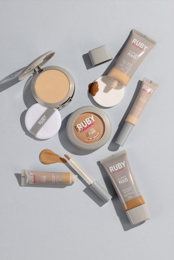 Kiss-0005-683x1024 Beauty Show 2025: Grupo KISS New York leva novidades de maquiagem e haircare para evento